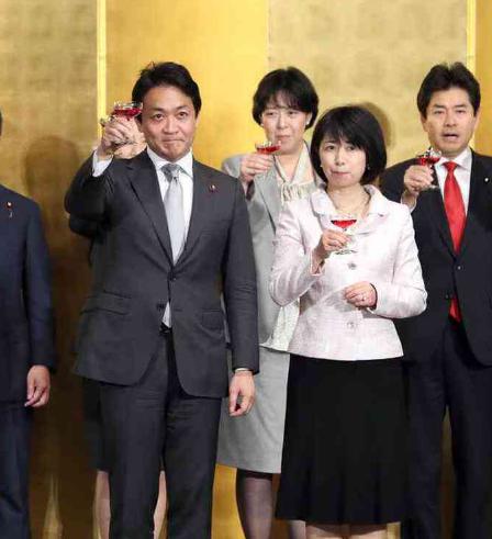 玉木雄一郎「妻の顔画像」が可愛い!年齢・経歴と離婚の可能性は?